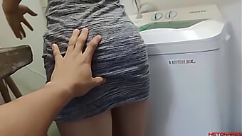 Video Pov Istri Selingkuh Menerima Oral Dari Teman Putranya.