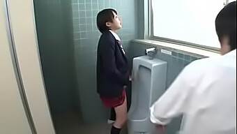 Japanese Girl Gets Fucked By A Big Cock