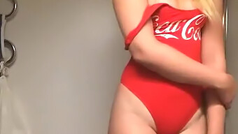 Vídeo Casero De Masturbación Con Una Chica Coca-Cola