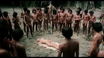 Saksikan Aksi Kanibal Terakhir Dengan Laura Gemser Dalam Film Porno Retro