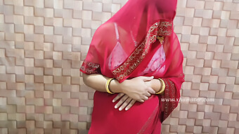 Desi Bhabhi Memberikan Blowjob Kepada Devar Dalam Adegan Kampung Yang Baru Dikahwini - Panas