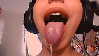 أفضل تجميع للبصق Ahegao - الشذوذ مع الفتيات الآسيويات في العمل..