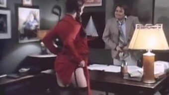 Vintage Movie: Sexy Secretary Gives A Blowjob