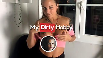 Mydirtyhobby Har En Kinky Porrstjärna I En Het Träff