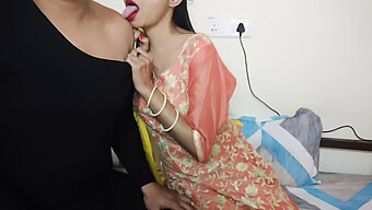 18+ Тийн (18+) Получава Путката Си Пълна От Голям Кур