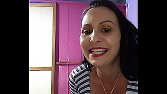 Gozada Na Cara: Milf Peituda Faz Boquete E Dá Oral