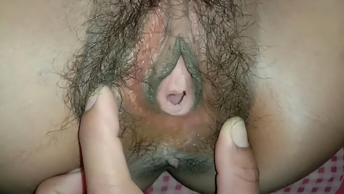 Hairy Indian Teen Gets Her Tight Pussy Licked By Boyfriend