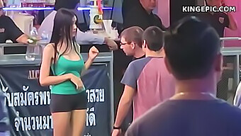 Asiatiske Milf'Er Og Teenagere I Udendørs Action Fanget På Skjult Kamera I Thailand