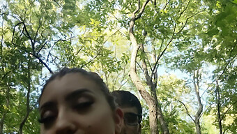 Pareja Americana Tiene Sexo Salvaje En El Bosque