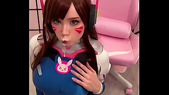 Nagy Seggű Barna Tiktoker Cosplay D.Va-Val És Arcra Kapja A Spermát