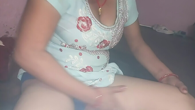 Bhabhi Ki Chudai: Gerçek Sekste Hint Desi Çiftleri