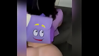 Dora: O Frumusețe Latină În Porno