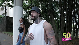 Rough Street Whore Gives A Program To A Tattooed Man For 50 Reais In This Amateur Video