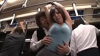 سكس زوجين يابانيين في حافلة