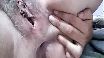 Gran Coño Mojado Y Coño Peludo