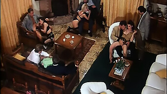 Retro Włoska Orgia: Ostateczne Klasyczne Doświadczenie Porno